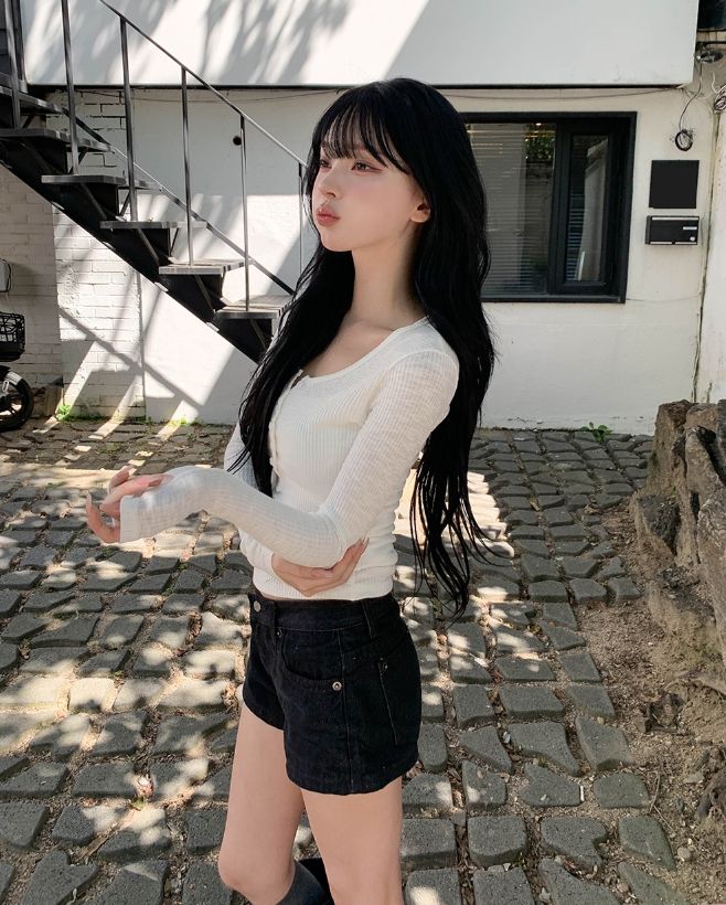 Kaen Button Slim Ribbed Long Sleeve