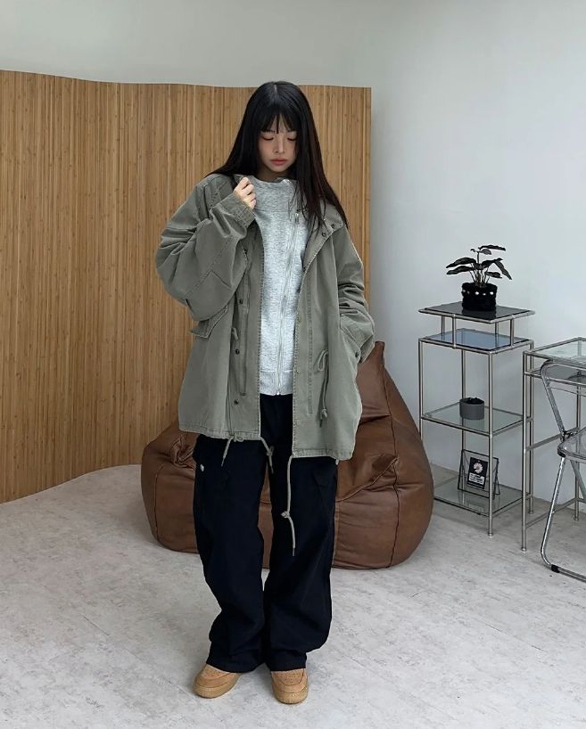 2S Diagonal High-Neck Hood Zip-up
