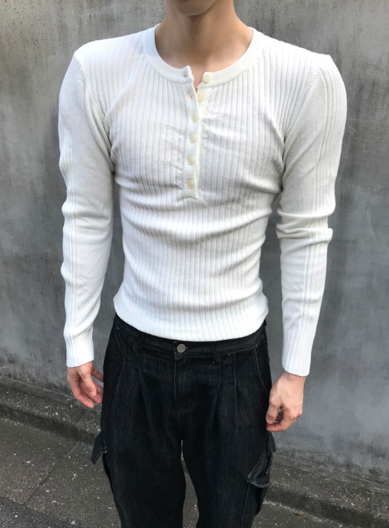 Muscle-Fit Ribbed Henley Neck Knit