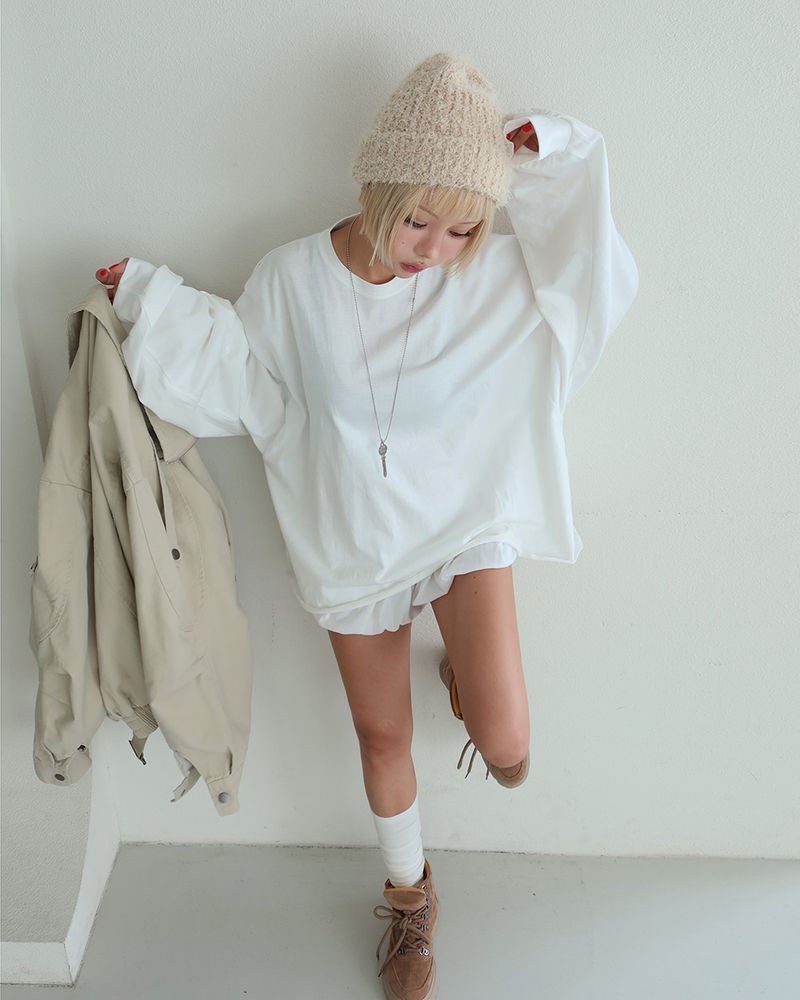 Soft Snowflake Rolled-Up Beanie