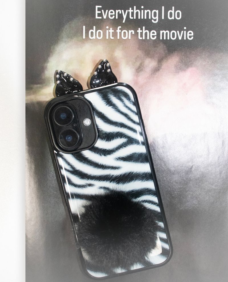 Naughty Kitty Case (Zebra)