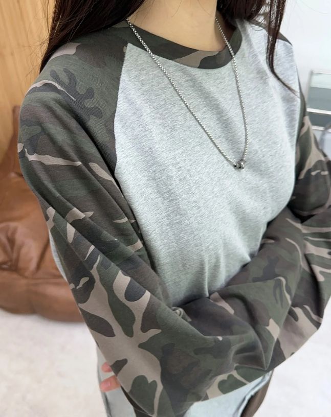DIT Raglan Crop Long Sleeve Tee