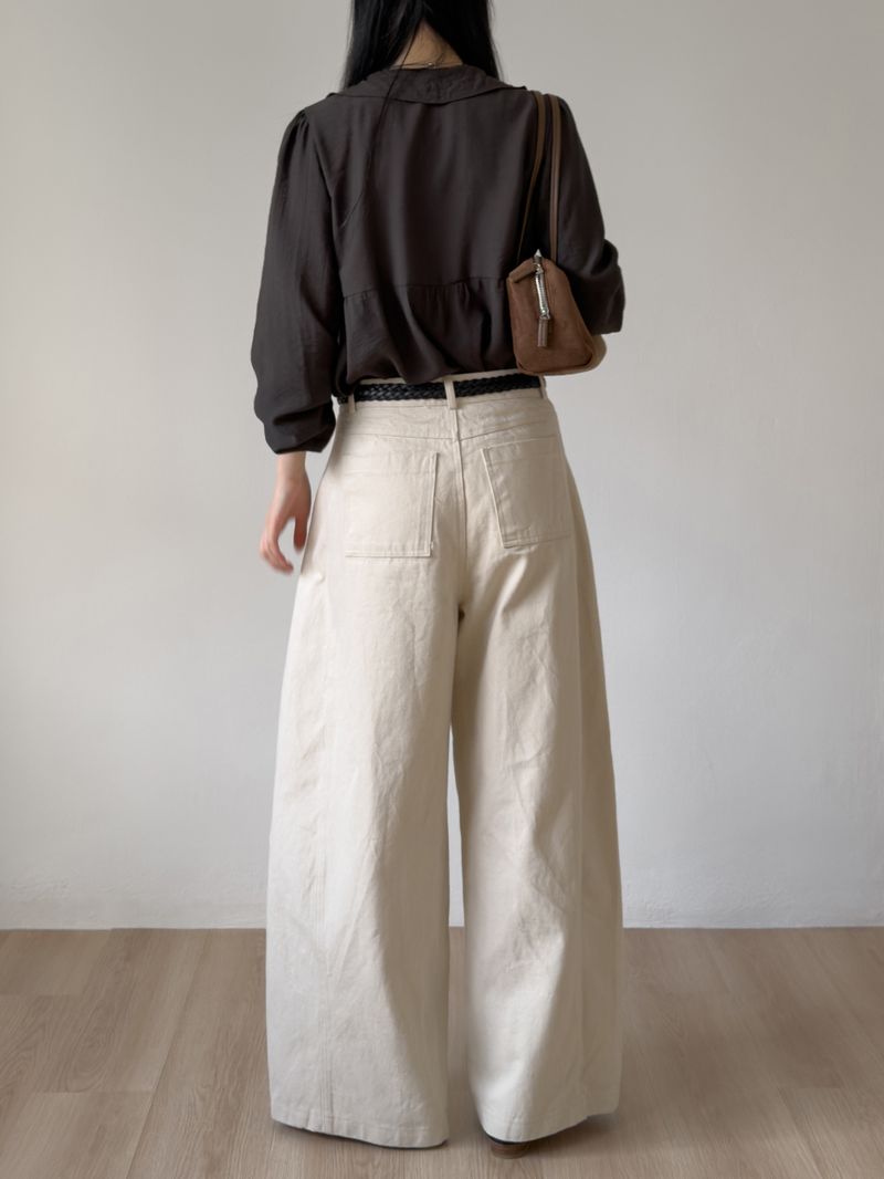 215 Rivet Curved Wide Pants