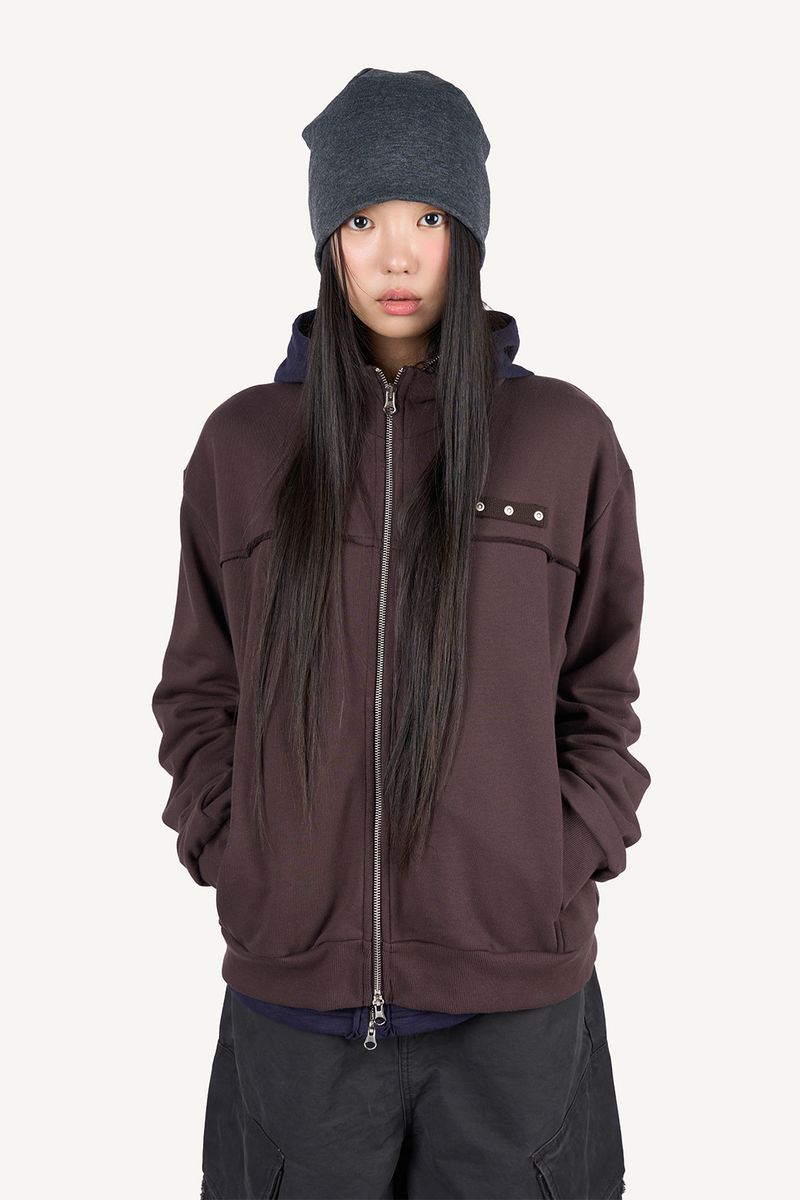 Raucohouse（ラウコハウス）の「Rivet High-Neck Sweat Zip-Up（Tops）」