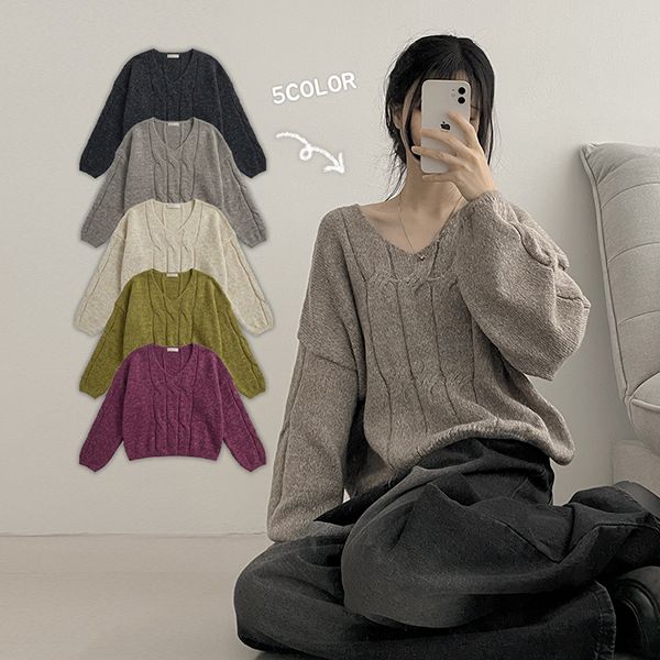 hijjoo（ハイチュー）の「ブロー ケーブル バルーン V ニット (5 colors)（トップス）」