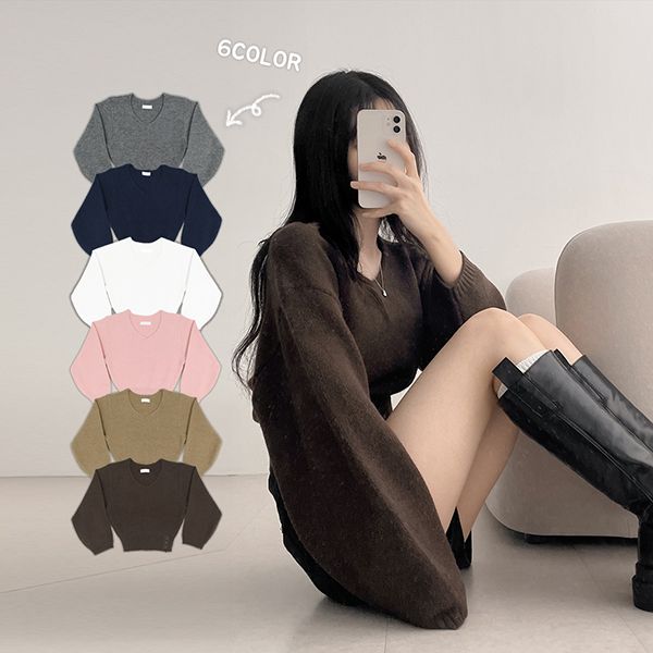 hijjoo（ハイチュー）の「ヘム3スナップシックバルーンVネックニット (6 colors)（トップス）」