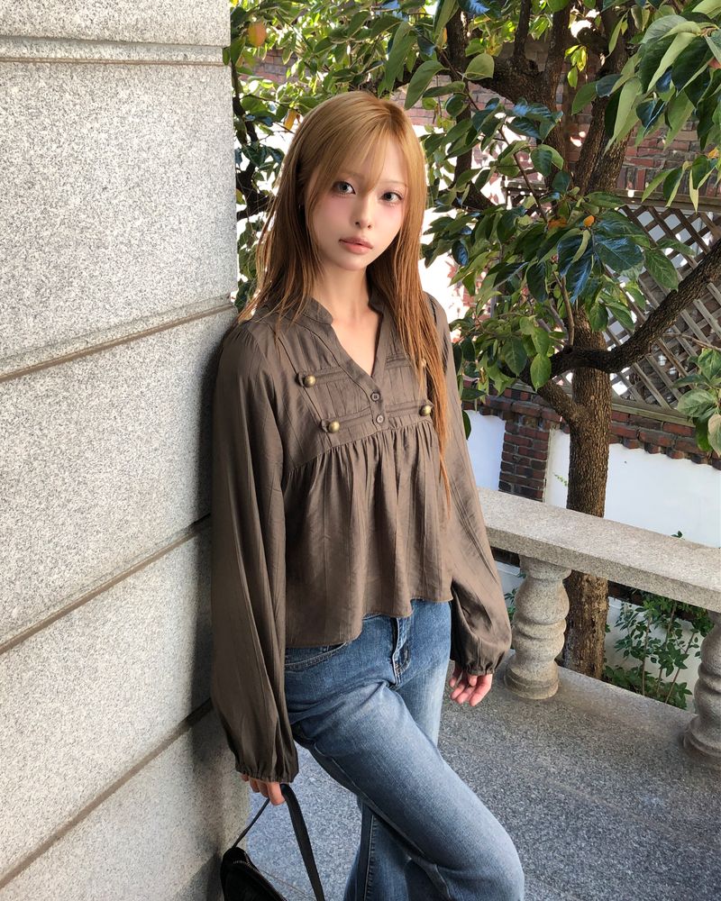 WONDER WONDER(ワンダーワンダー)の「ミジャンナポレオンロングスリーブブラウス(トップス)」