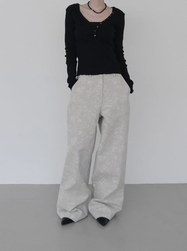 Noir Button Ribbed Tee