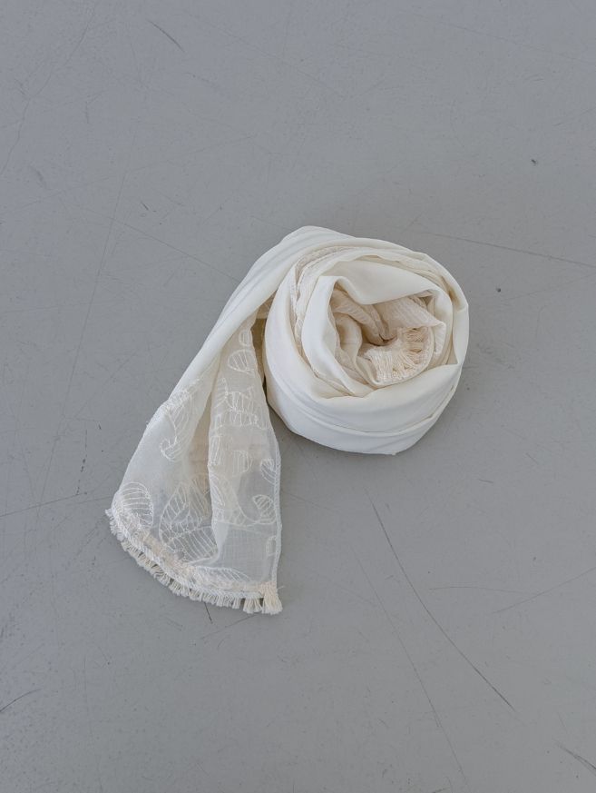 Ruen Lace Long Scarf