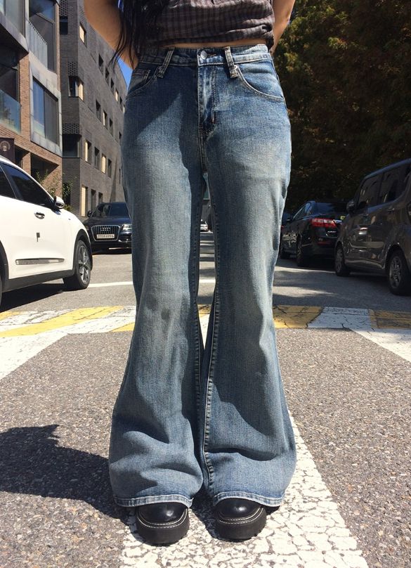 anyonemore（エニーワンモアー）の「セディン ヴィンテージ ウォッシング デニム ブーツカット パンツ（パンツ）」