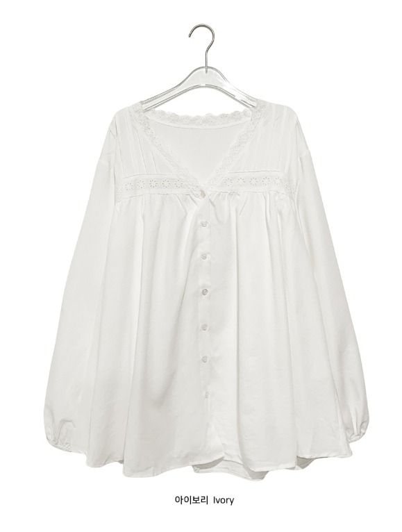 Genjib V-Neck Lace Pintuck Blouse
