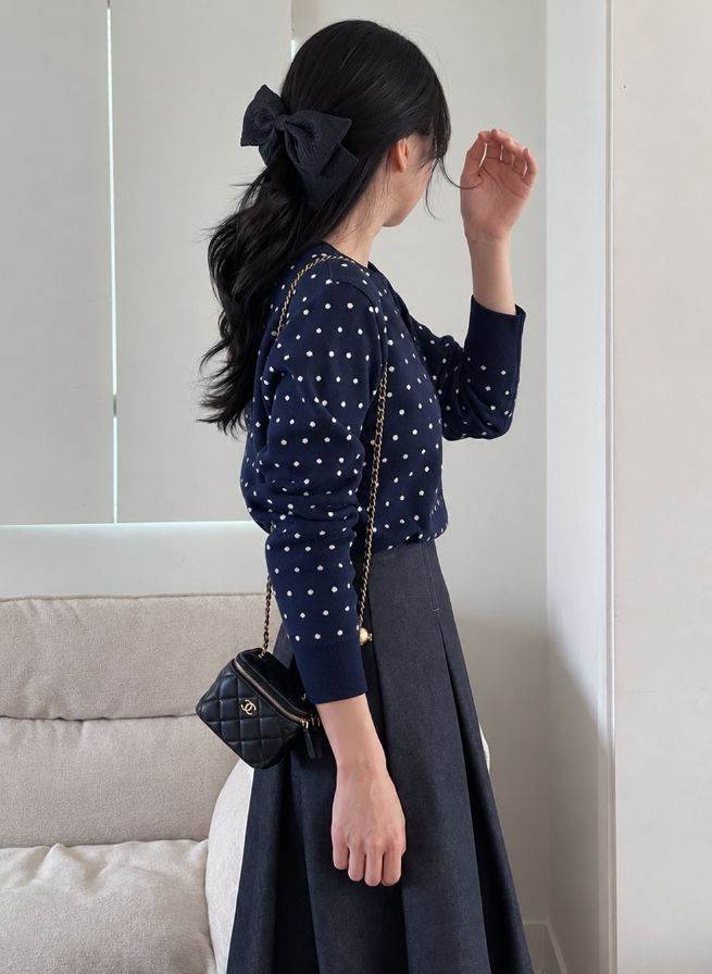 Moel Round Neck Dot Knit Cardigan