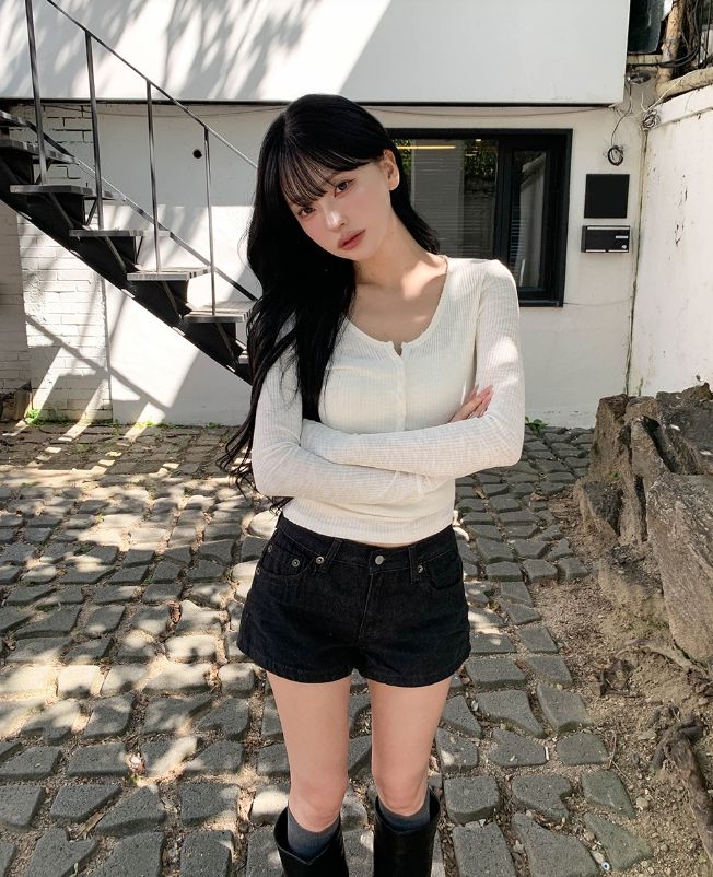 Kaen Button Slim Ribbed Long Sleeve