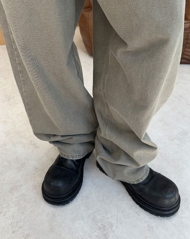 Dehail Cation Curved Pants