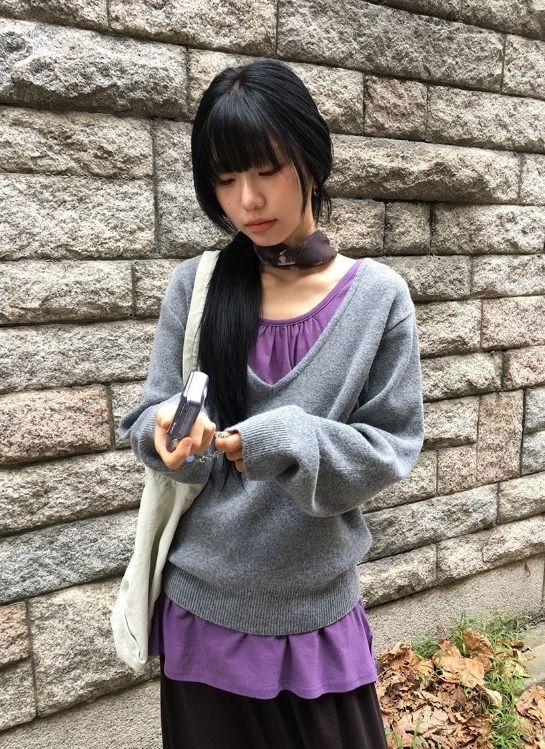 26FW★ [BAONHAUS] レヴィア V-ネック ニット