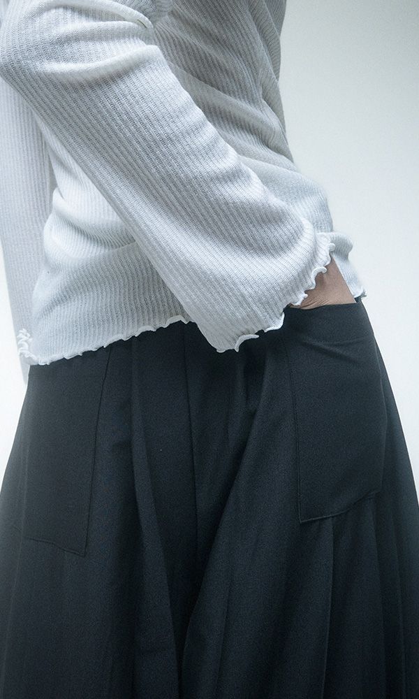 Wide pleated Skirt pants Black
