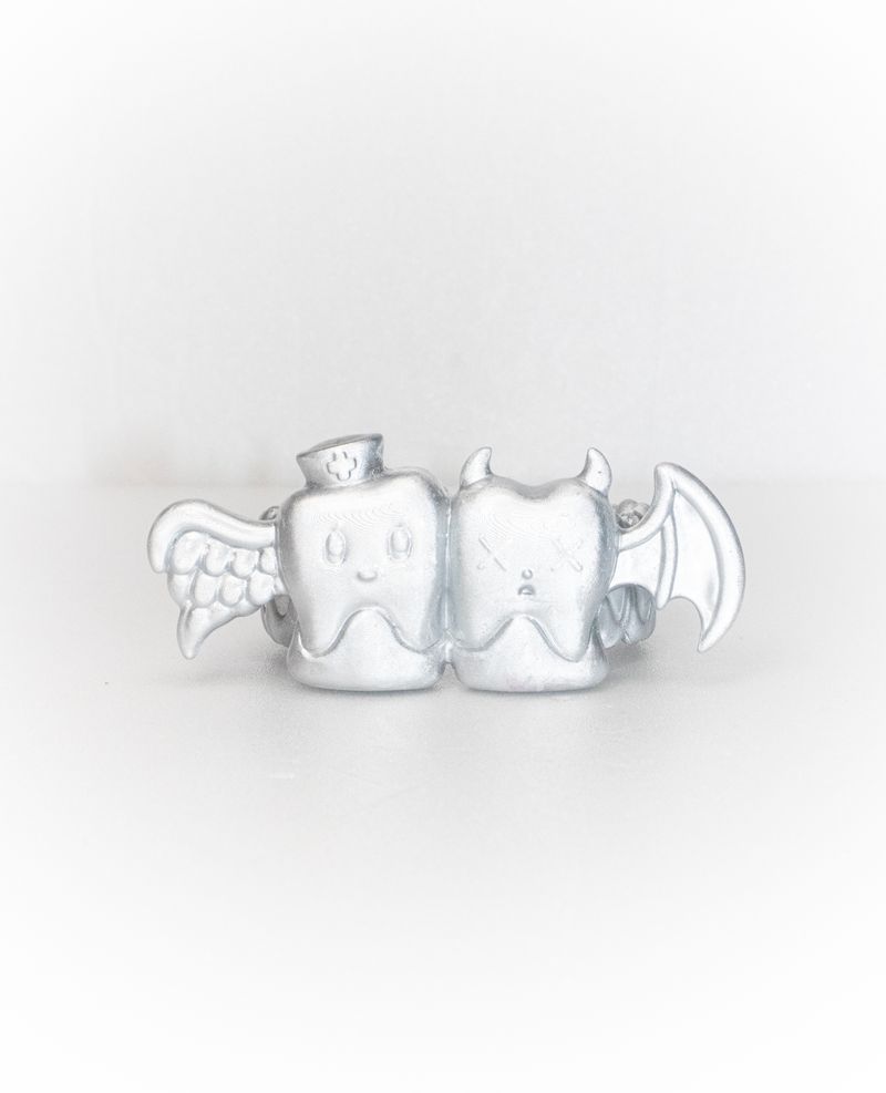 ODDiTEETH（オディティース）の「ピクシーツイー バングル（アクセサリー）」