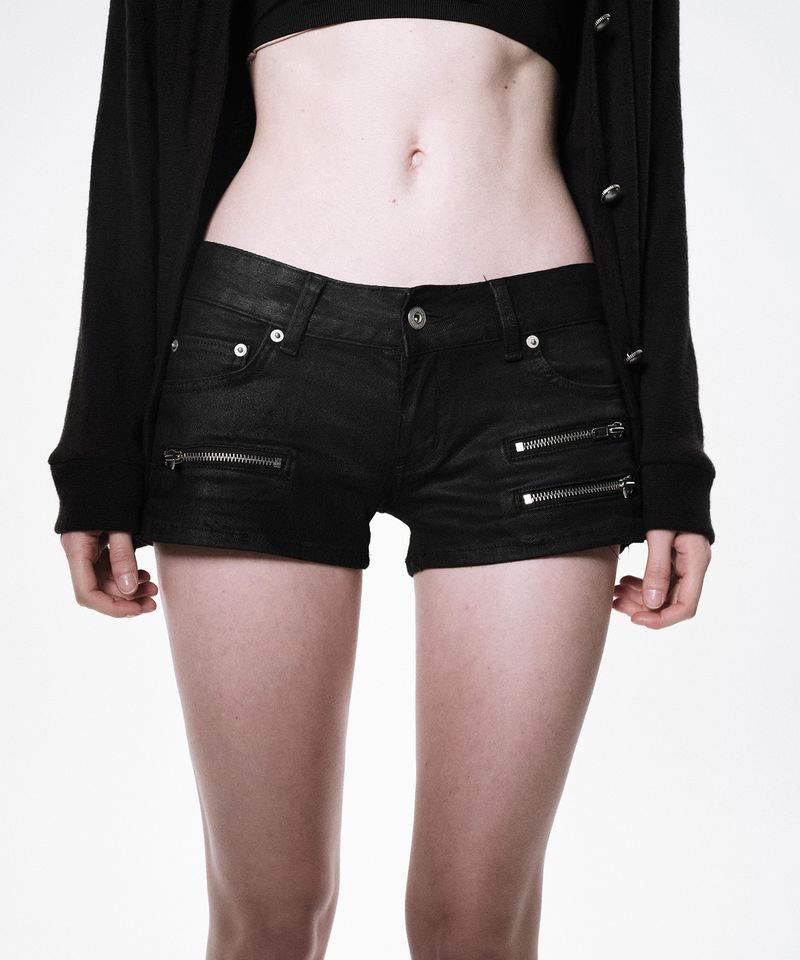 Kyoiii（キョイ）の「トリプルジップフォイルショーツ (BLACK)（パンツ）」