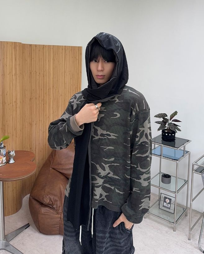 Veil Reversible Hood Muffler