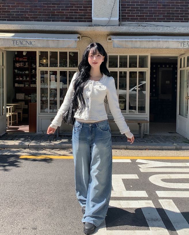 Mored Back Pocket Wide Denim Pants