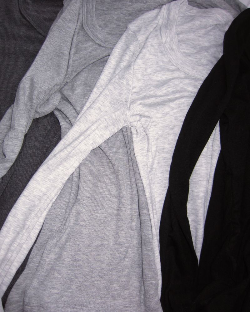 Ease Round Long Tee