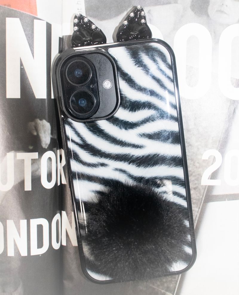 Naughty Kitty Case (Zebra)