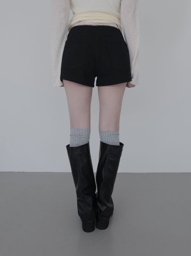 Leue Banding Cotton Shorts