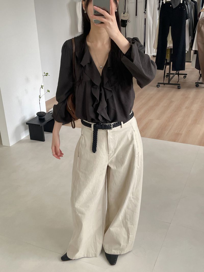 Pansy Frill V-Neck Blouse