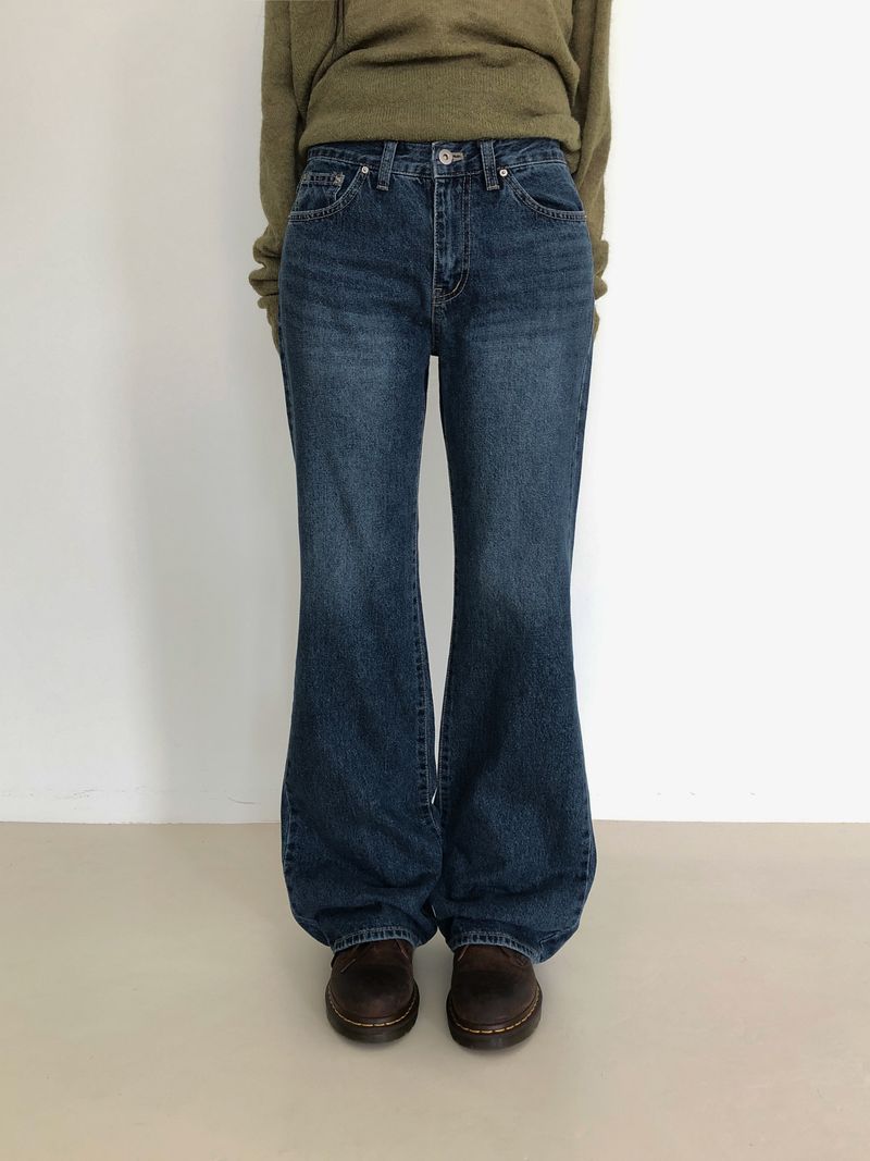 Oning Semi-Bootcut Denim Pants