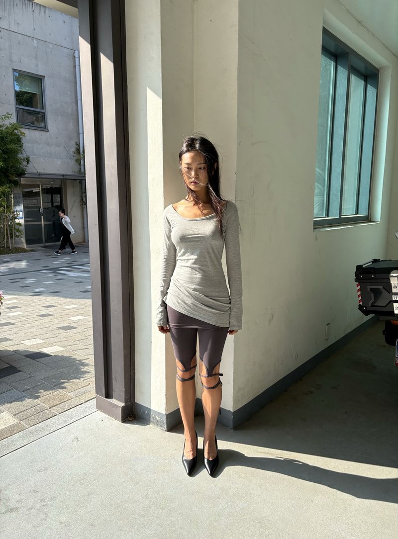 U-Neck Long Tee