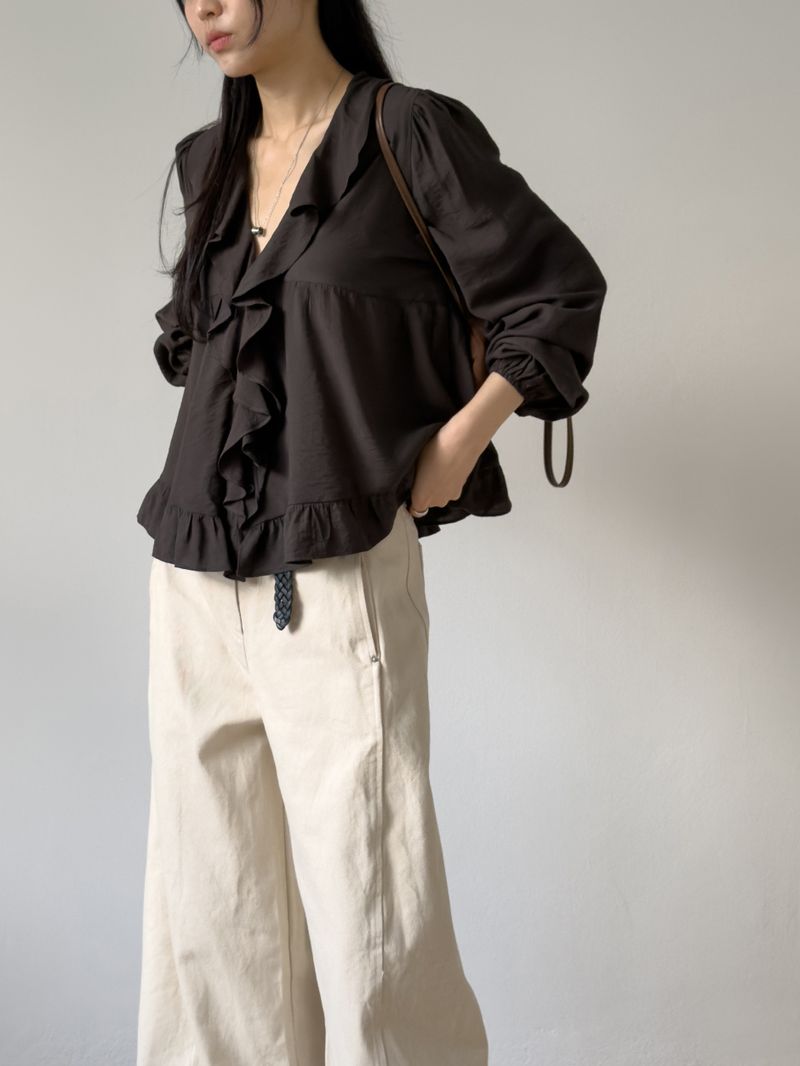 215 Rivet Curved Wide Pants