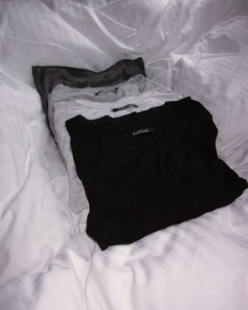 Ease Round Long Tee