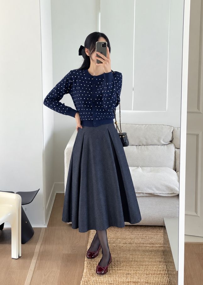 Moel Round Neck Dot Knit Cardigan
