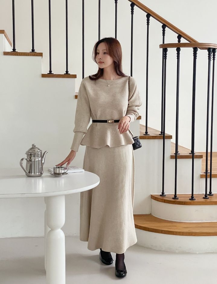 iam mari（アイアム マリ）の「Decon Stingray Knit Flare Skirt Set (Belt set)（Setup）」
