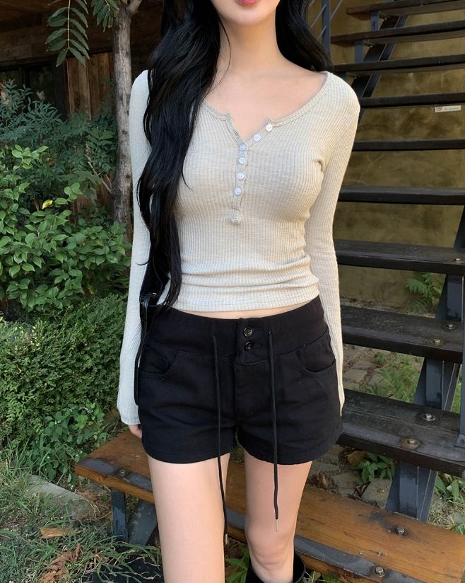 Kaen Button Slim Ribbed Long Sleeve