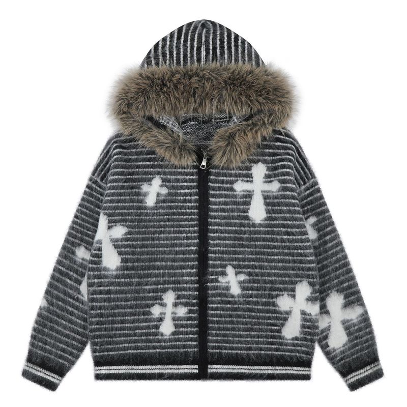 Cozy&Kitsch(コージーアンドキッチ)の「カイロクロスパターンフォックスファーフーデッドニットジップアップ(トップス)」