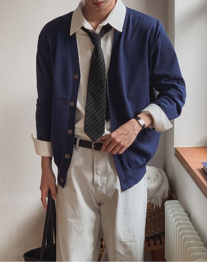 Rodent Basic V-neck Knit Cardigan