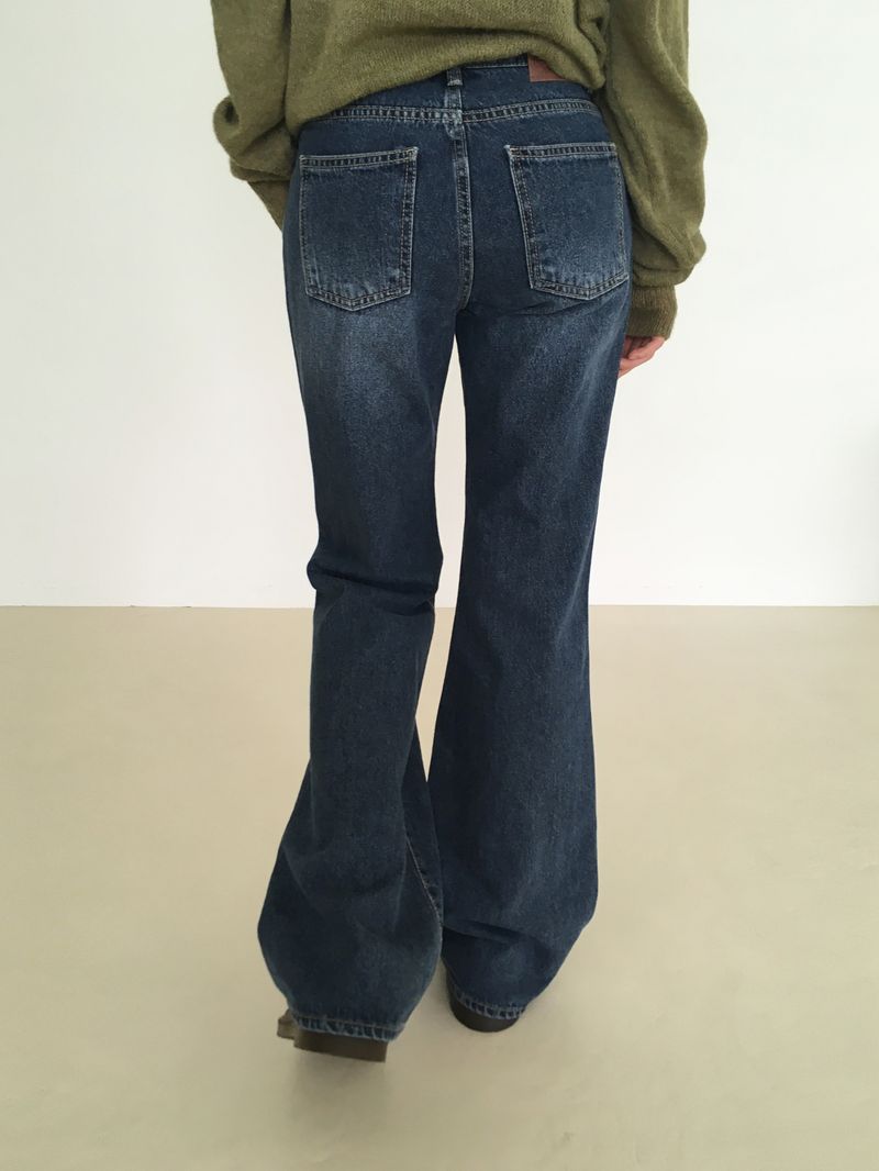 Oning Semi-Bootcut Denim Pants