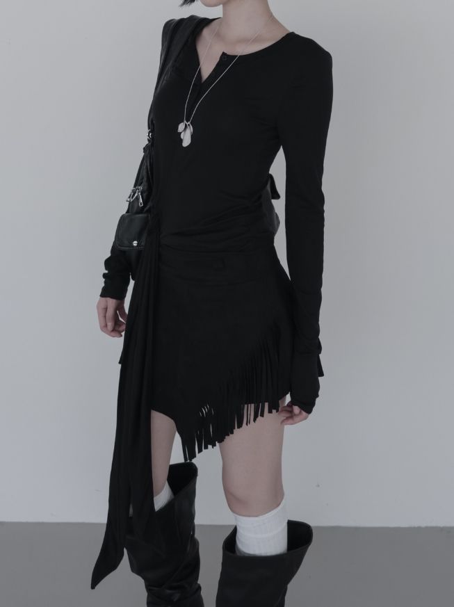 ヴァース ストラップ ラップ ボタン Tシャツ