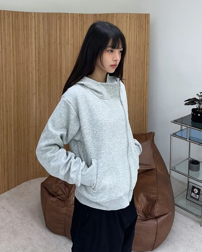 2S Diagonal High-Neck Hood Zip-up