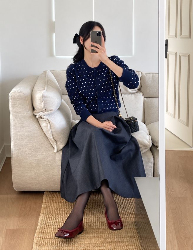 Moel Round Neck Dot Knit Cardigan