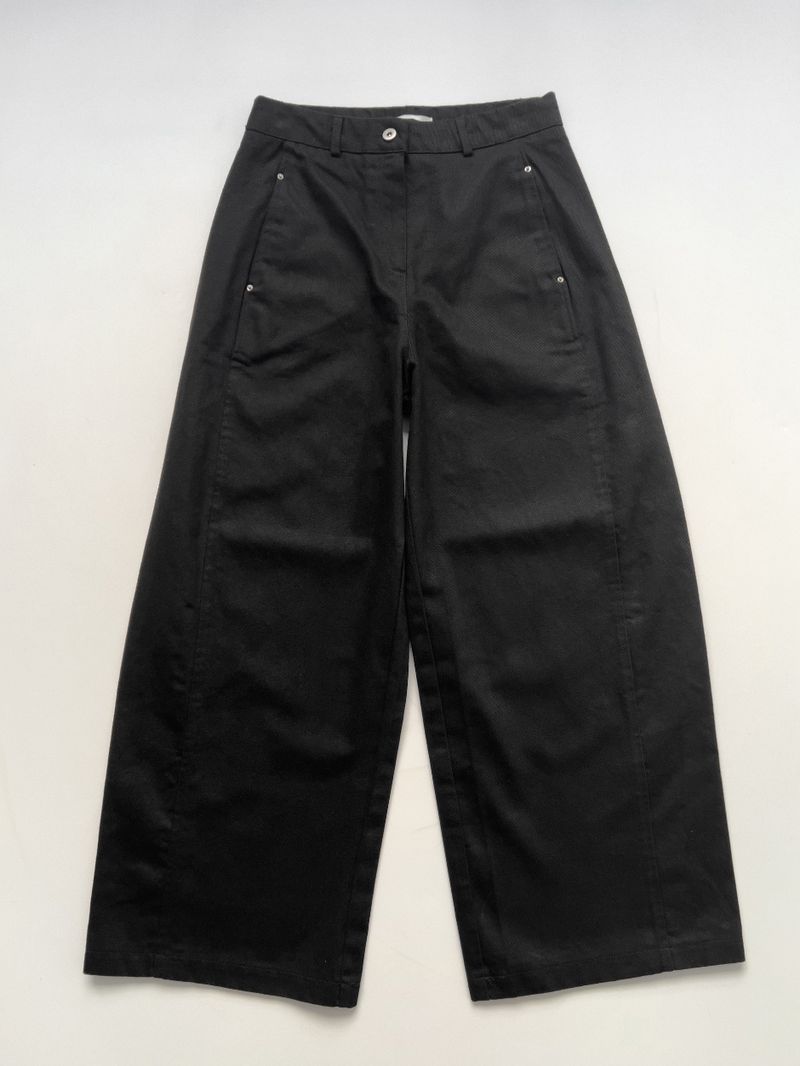 215 Rivet Curved Wide Pants