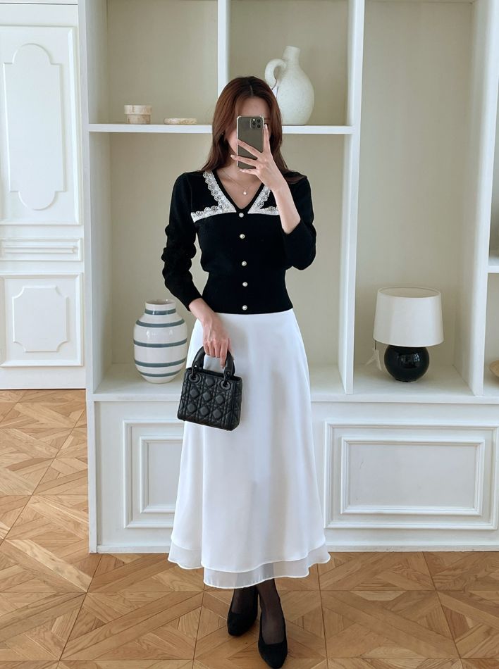 Lomet V-Neck Lace Pearl Knit