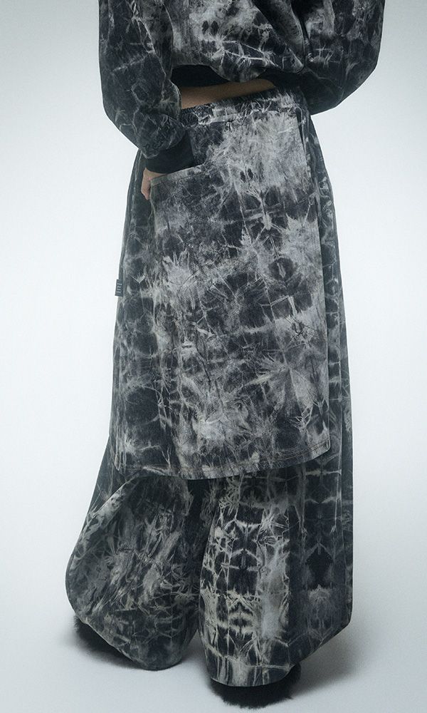 Pipe dyeing Denim Skirt pants Black
