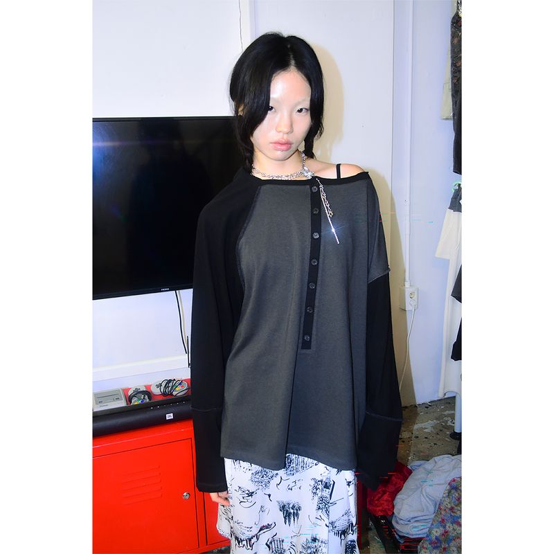 DISTRESSED SLIP NECK BUTTON TOP