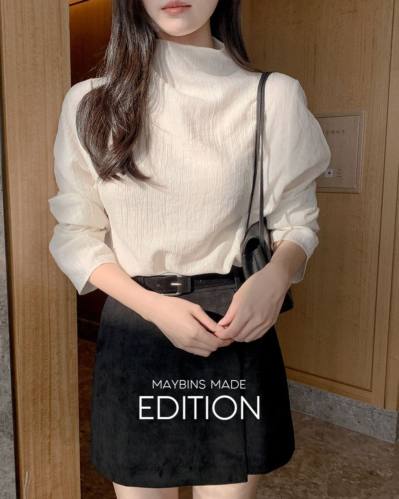 MADE. Bibiche half-neck blouse