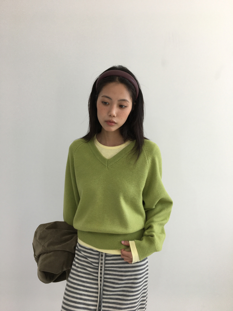 リービブVネッククロップドニット (4color)