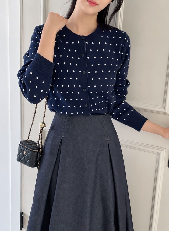 Moel Round Neck Dot Knit Cardigan