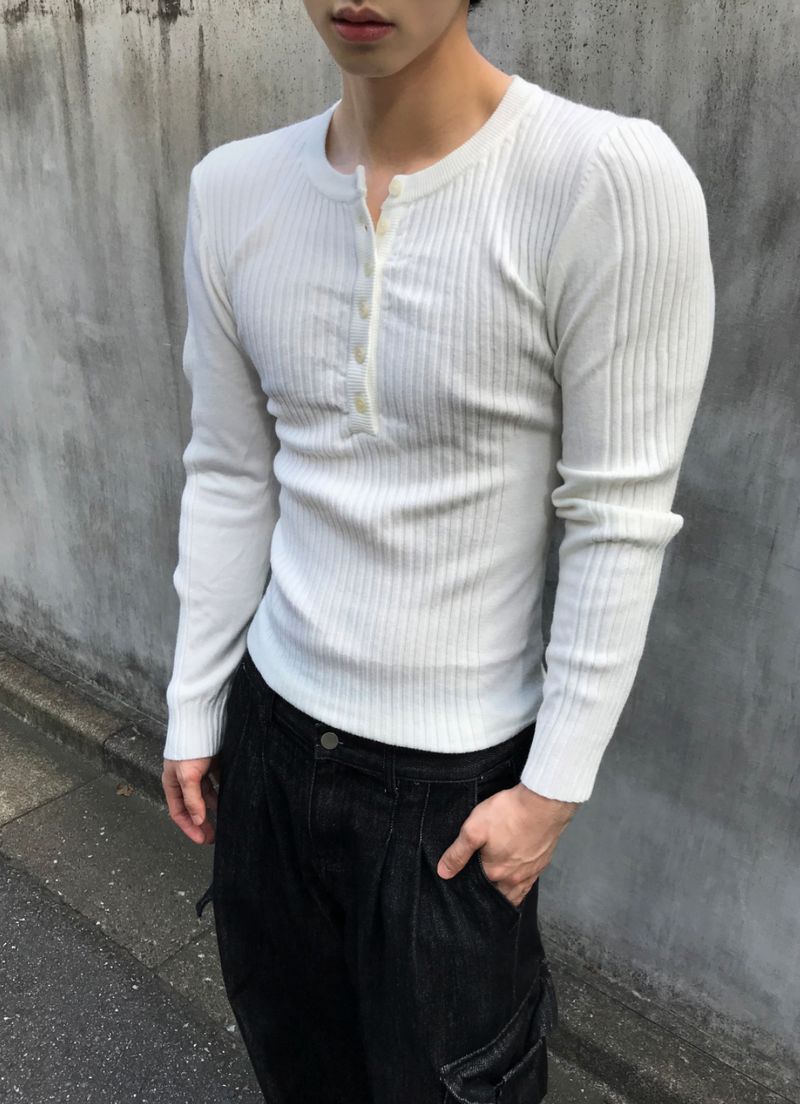 Muscle-Fit Ribbed Henley Neck Knit