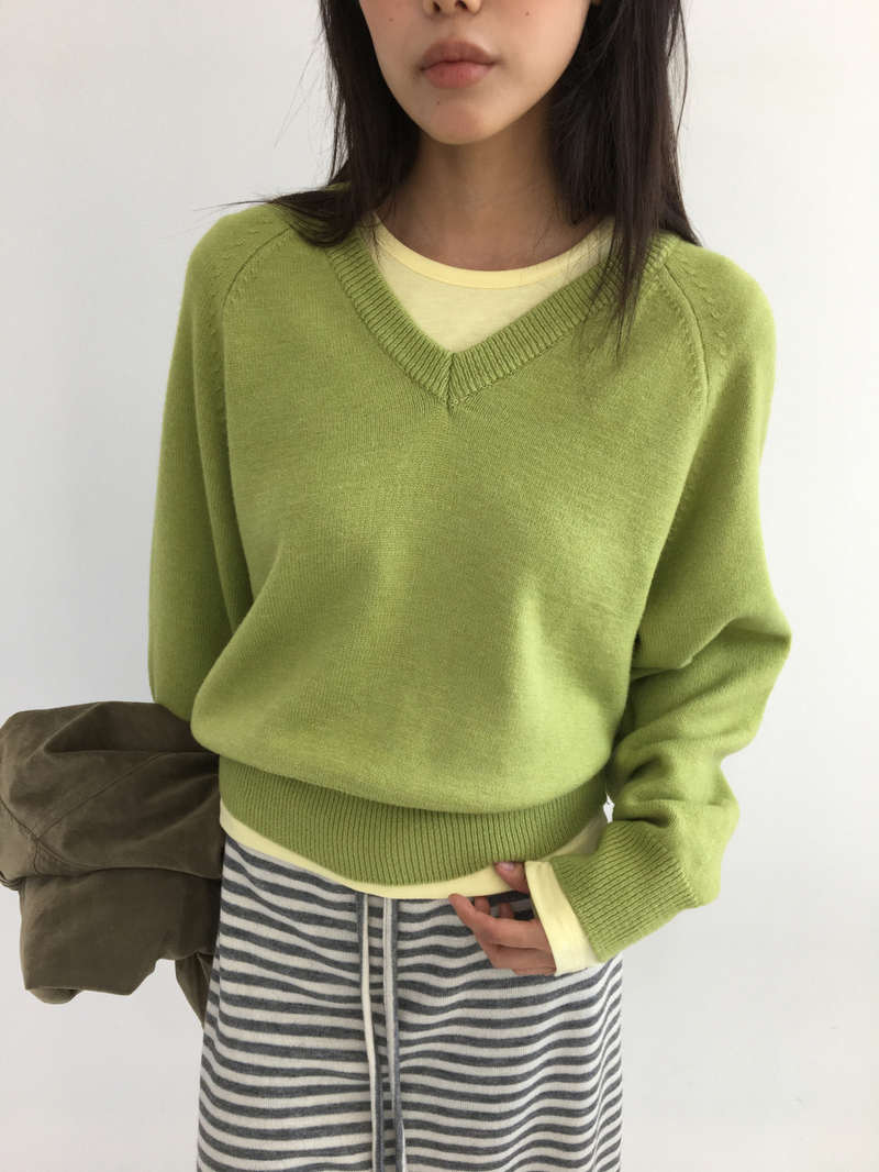 リービブVネッククロップドニット (4color)